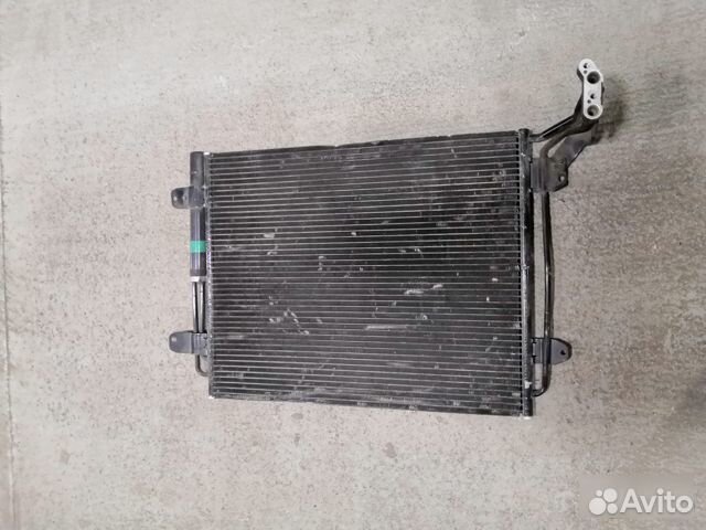 Радиатор кондиционера Volkswagen Tiguan