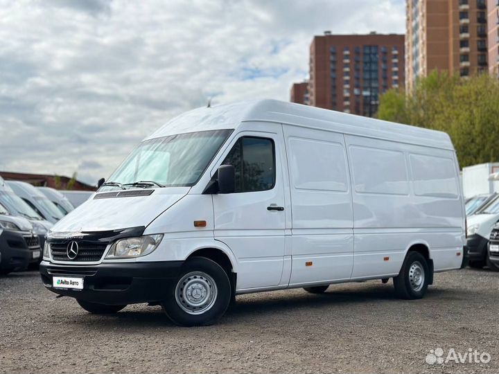 Mercedes-Benz Sprinter Classic цельнометаллический, 2015