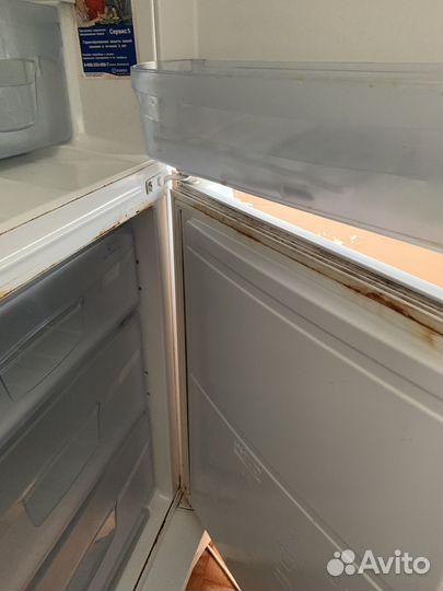 Холодильник indesit