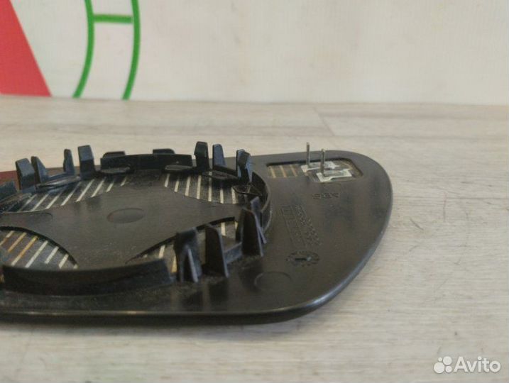 Зеркальный элемент передний правый Ford Fusion CBK