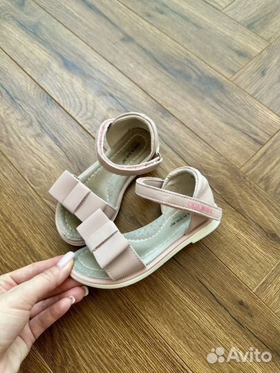 Босоножки для девочки
