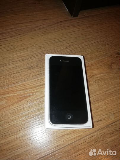 iPhone 4S, 16 ГБ