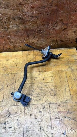 Главный тормозной цилиндр Kia Ceed 1.6 2006-2011