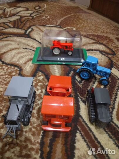 Модель трактора