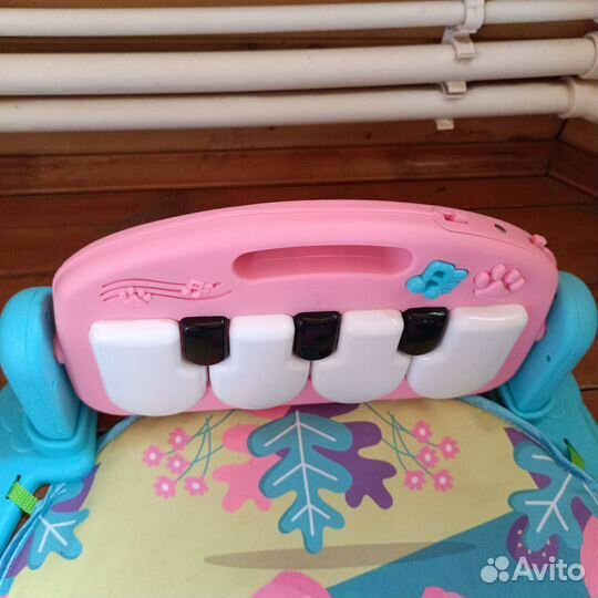 Развивающий коврик с пианино