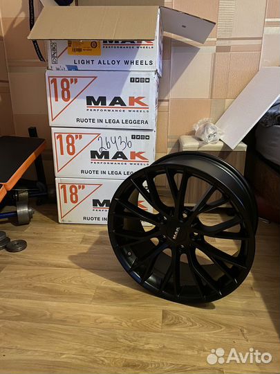 Диски MAK munchen R18 8j 5x120 на michelin PS 5