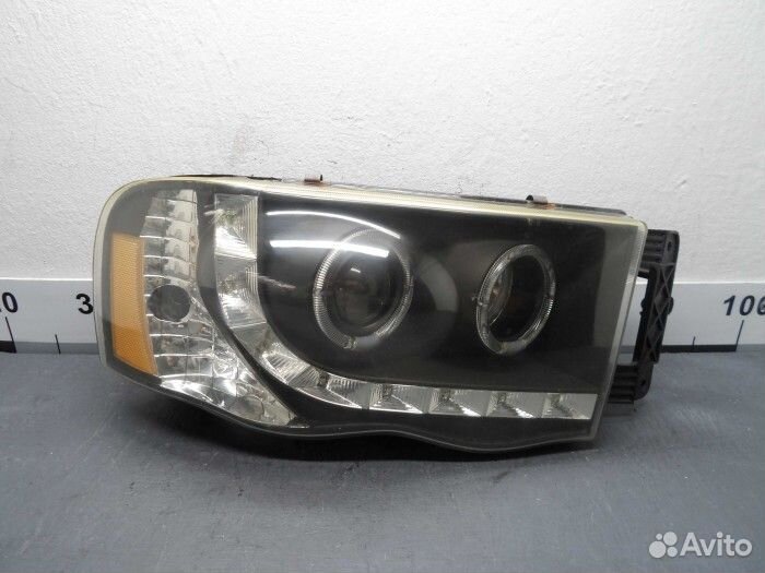 Фара правая для Dodge RAM III (DR/DH)