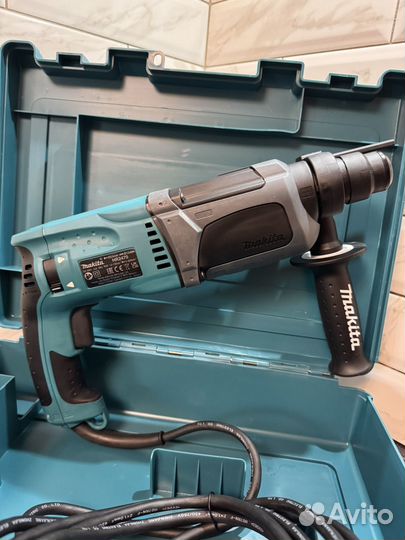 Перфоратор makita HR 2470