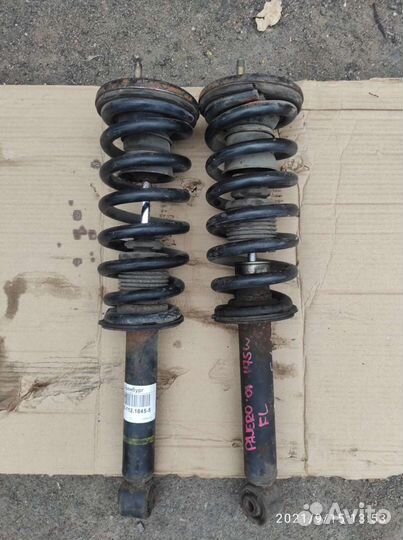 Стойка Mitsubishi Pajero 65/75W