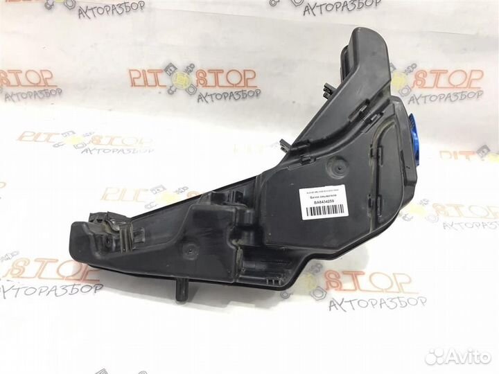 Бачок омывателя Audi Q5 (8R) 2008-2012