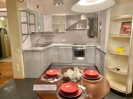 5-к. квартира, 150 м², 6/9 эт.
