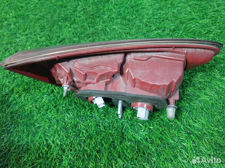 Фонарь правый на Mitsubishi Lancer X