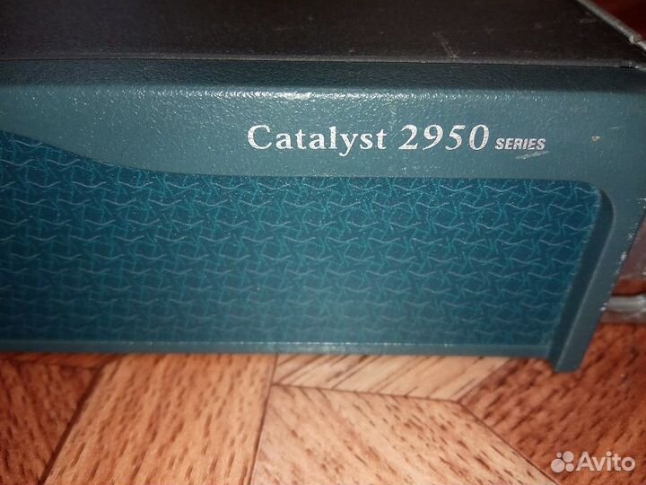 Коммутатор Cisco-WS-C2960-24TC-S V01