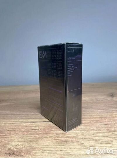 Escentric Molecules Escentric 01