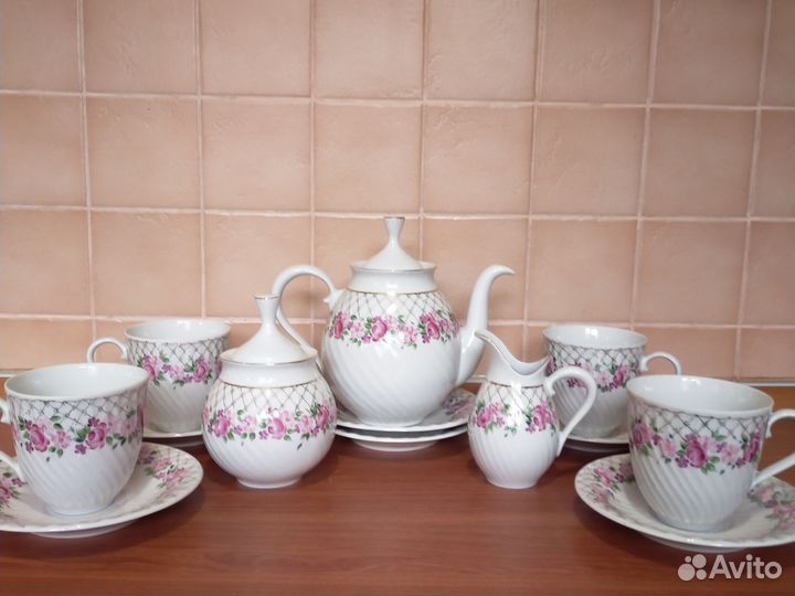 Фарфор ссср.Сервизы,пары