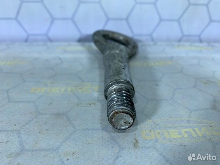 Буксировочный крюк Opel Astra H Z16XER 2011