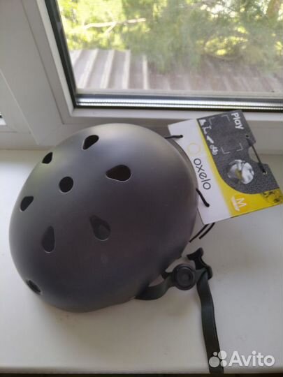 Шлем защитный размер М (новый)
