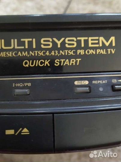 Видеомагнитофон akai