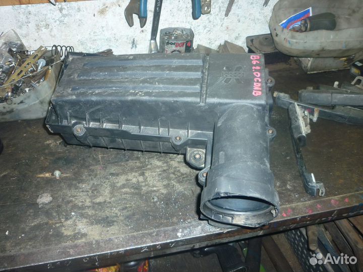 Корпус воздушного фильтра на пассат б6 1,8т