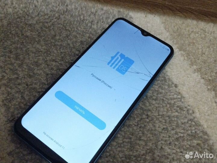 Телефон techno spark 7