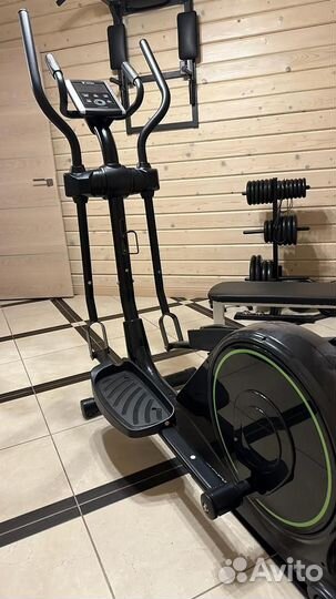 Эллиптический тренажёр Torneo Transform C-530