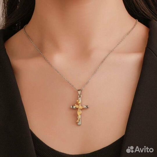 Подвеска, цепочка с крестиком и розой