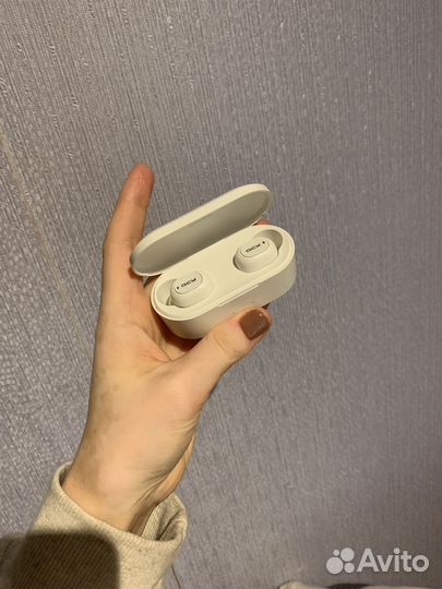 Наушника беспроводные qcy