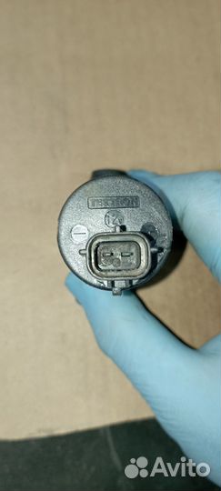 Насос(моторчик) омывателя стекла Toyota Avensis Т2