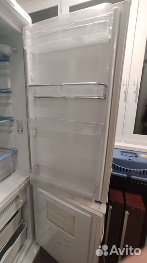 Холодильник бу indesit