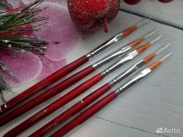 Кисти для маникюра