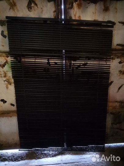 Жалюзи оконные