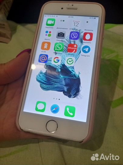 Телефон iPhone 6s