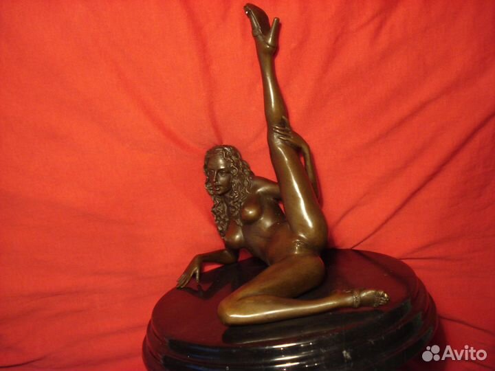 Эротика Амстердам Голландия Обнаженная Девушка 25