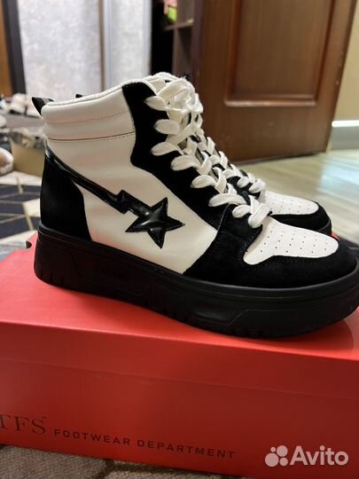 Ботинки демисезонные для девочки, размер 37