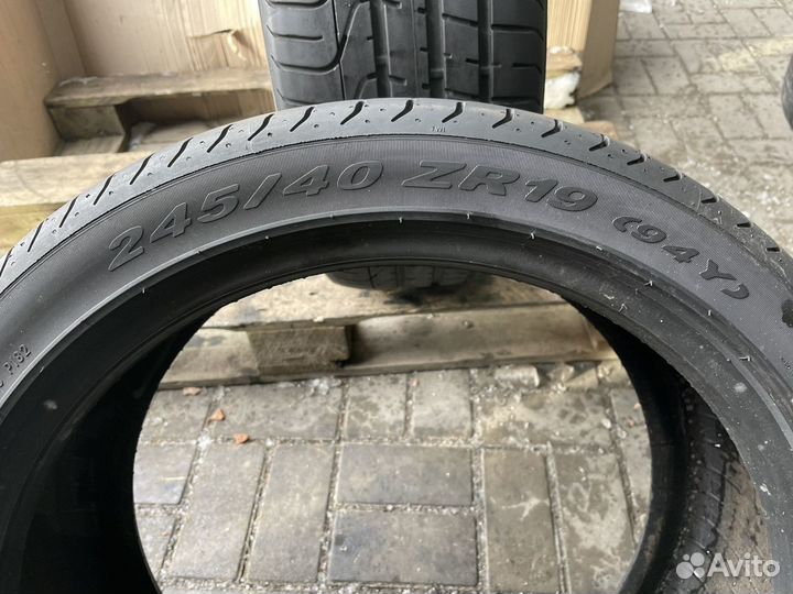 Pirelli P Zero 245/40 R19