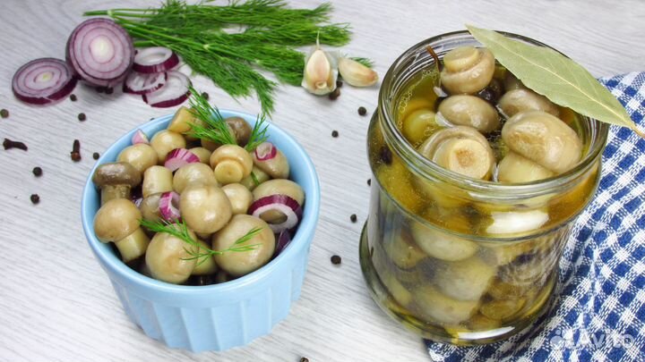 Шампиньоны маринованные
