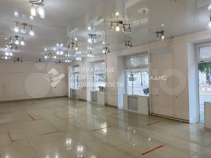 Сдам торговое помещение, 126 м²