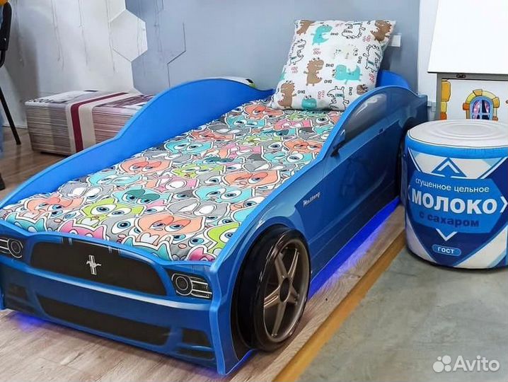 Кровать машинка