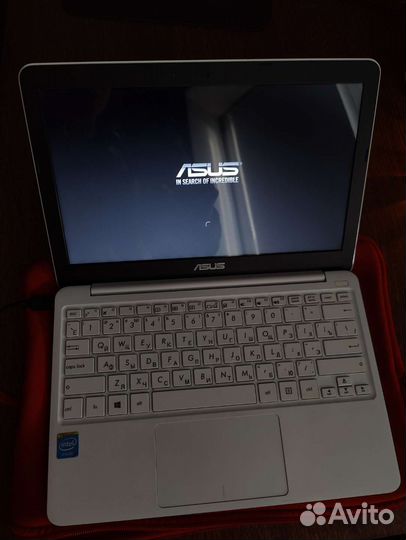 Нетбук asus белый