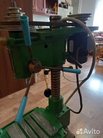 Сверлильный станок 2м112