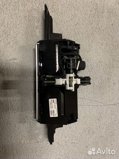 Монитор лифт механизм Ауди a6 c7