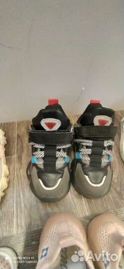 Кроссовки для девочки