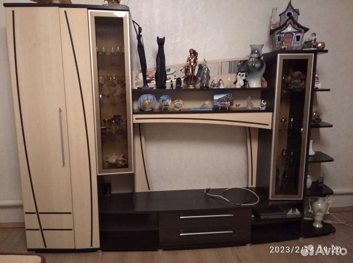 Стенка в гостинную