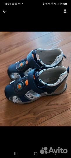 Босоножки новые