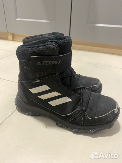 Ботинки кроссовки adidas terrex 34 демисезонные