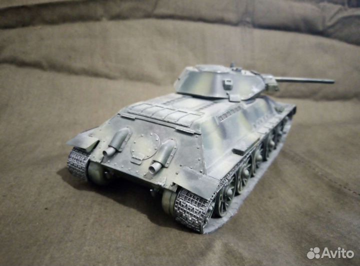 Модель танка Т-34-76, масштаб 1/35