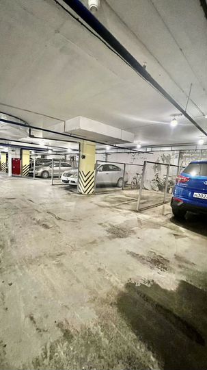 Машиноместо, 16 м²