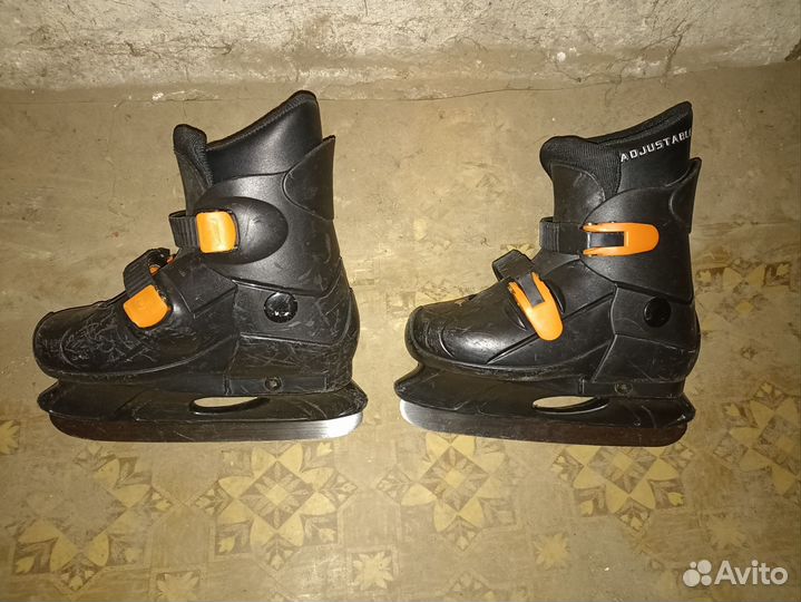 Коньки хоккейные детские