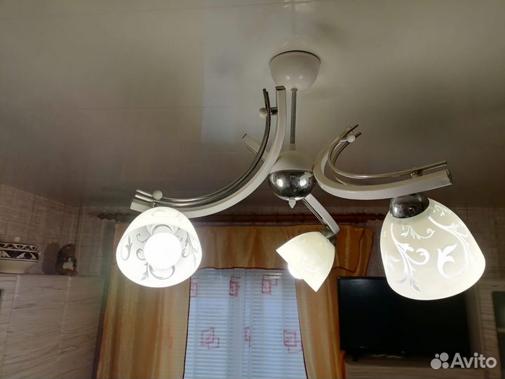 Светильник потолочный