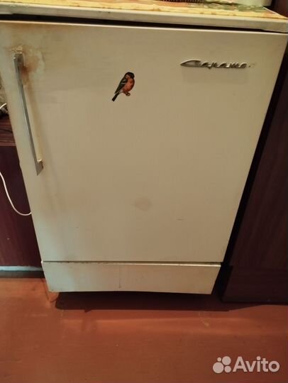 Холодильник маленький